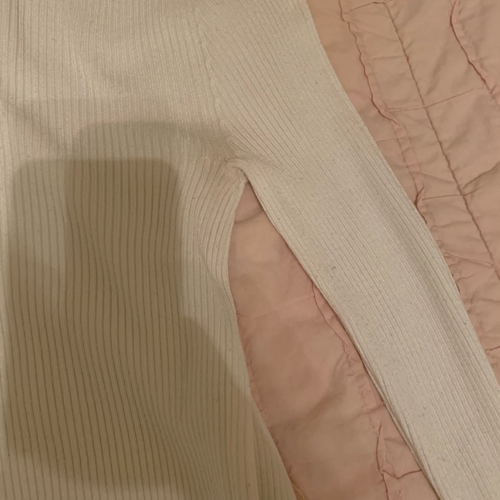 Express Ribbed Turtleneck - Picture 5 of 7